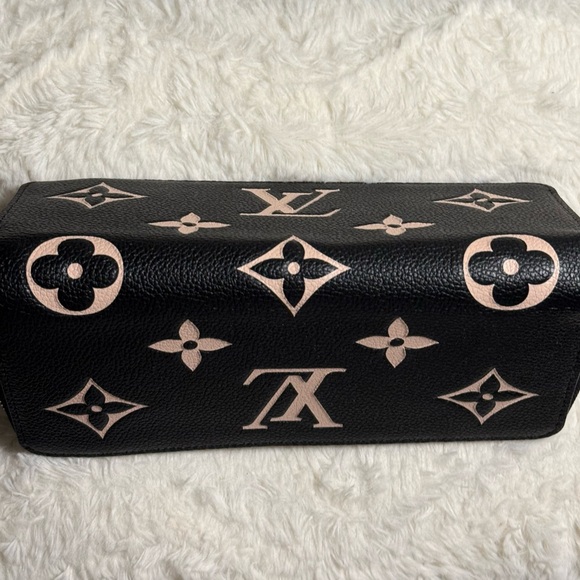 Louis Vuitton Clémence Wallet - Picture 3 of 10